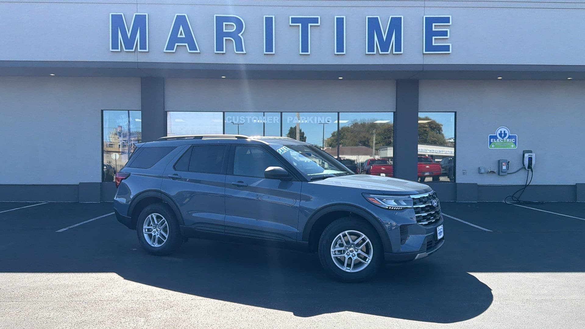 2027 Ford Explorer Active w/100A Pkg — photo 1 of 49