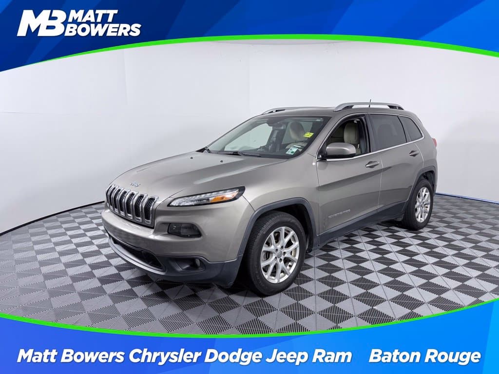 2016 Jeep Cherokee Latitude — photo 1 of 28