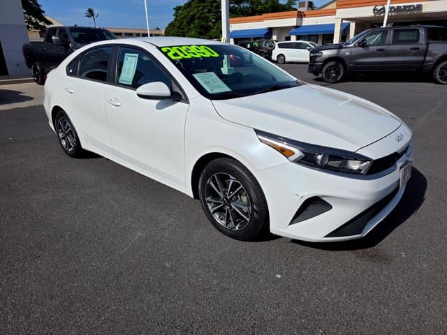 2023 Kia Forte LXS — photo 1 of 14