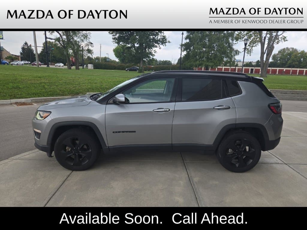 2019 Jeep Compass Latitude — photo 1 of 5