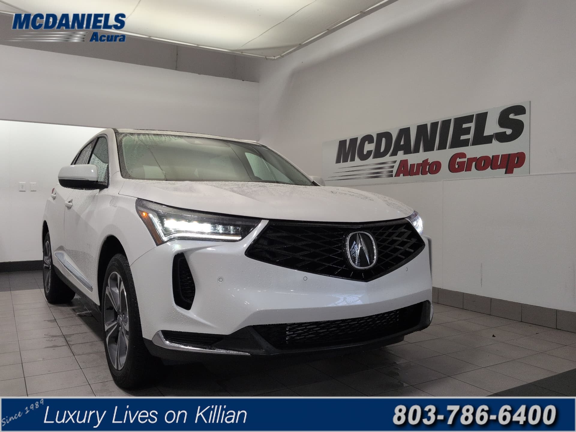 2025 Acura RDX w/Technology Package — photo 1 of 39