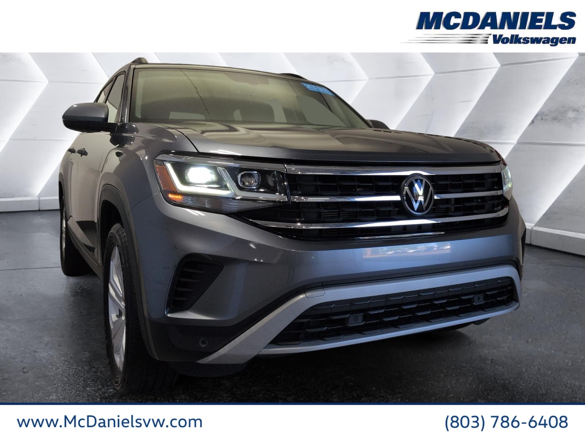 2023 Volkswagen Atlas 2.0T SE w/Technology — photo 1 of 39