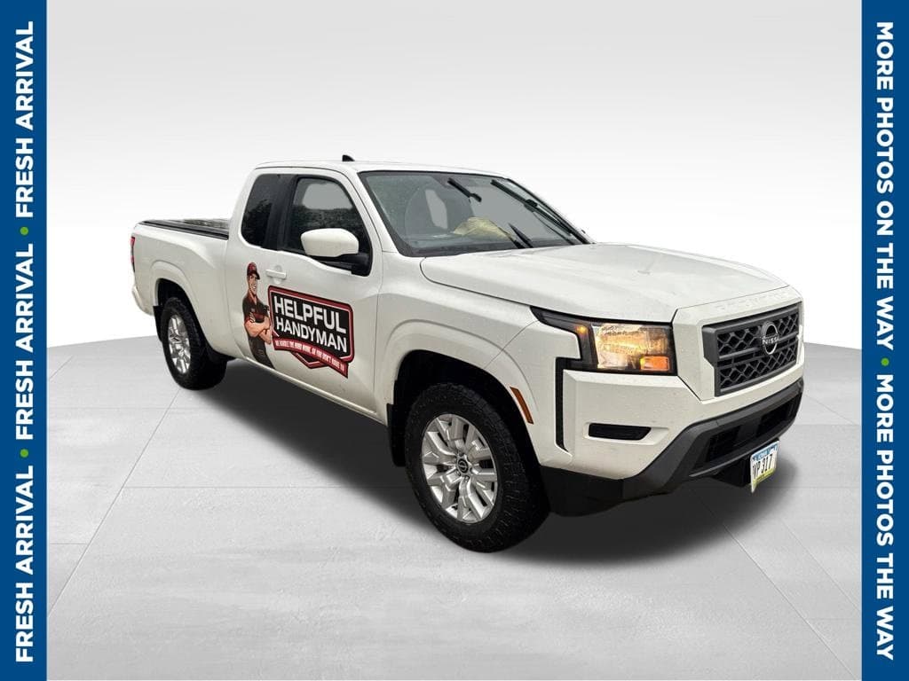 2022 Nissan Frontier SV — photo 1 of 7