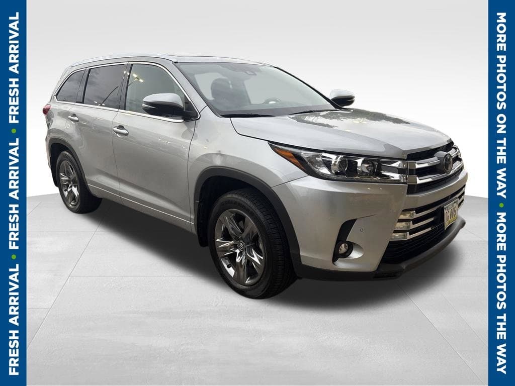 2019 Toyota Highlander Limited Platinum — photo 1 of 6