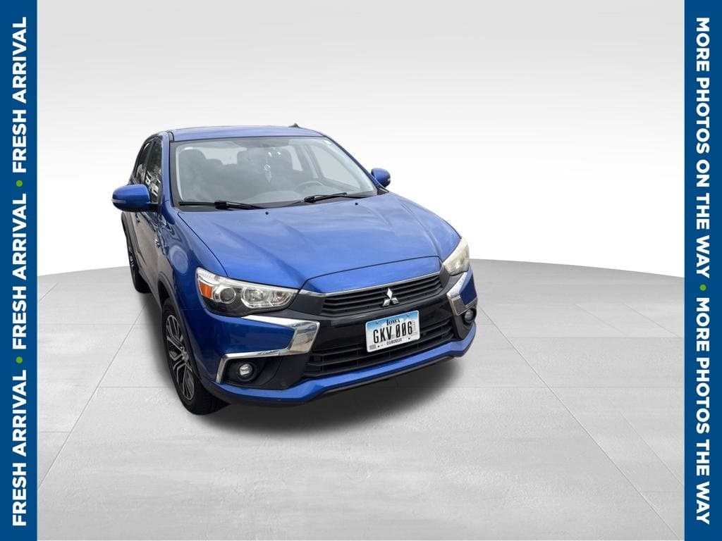 2016 Mitsubishi Outlander Sport 2.0 ES — photo 1 of 6
