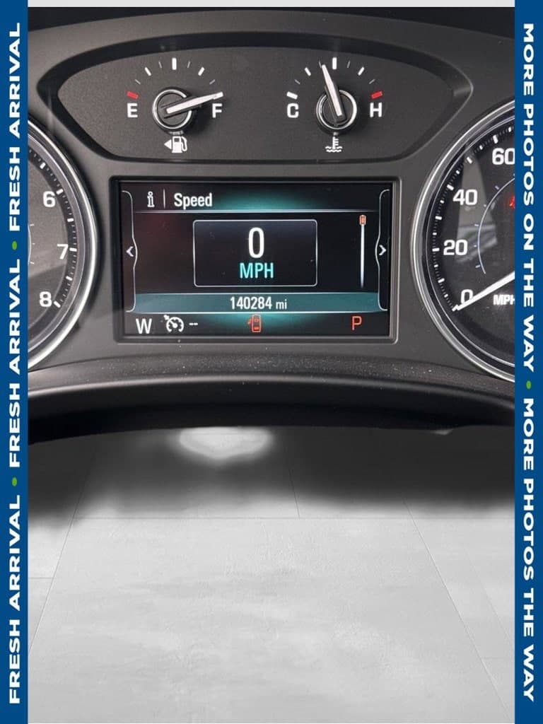 2019 Buick Enclave Essence — photo 1 of 6