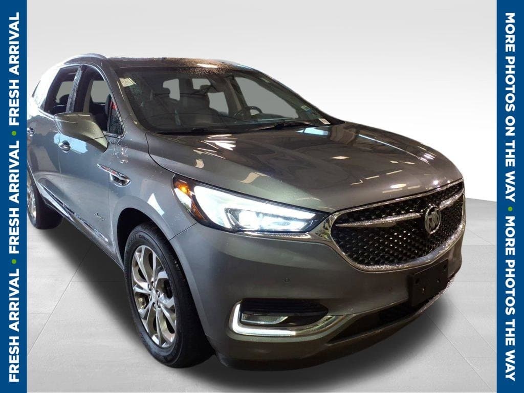 2021 Buick Enclave Avenir — photo 1 of 10