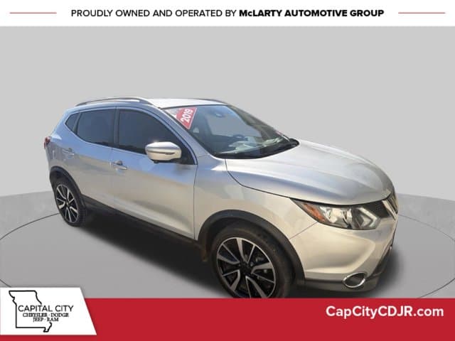 2019 Nissan Rogue Sport SL — photo 1 of 31