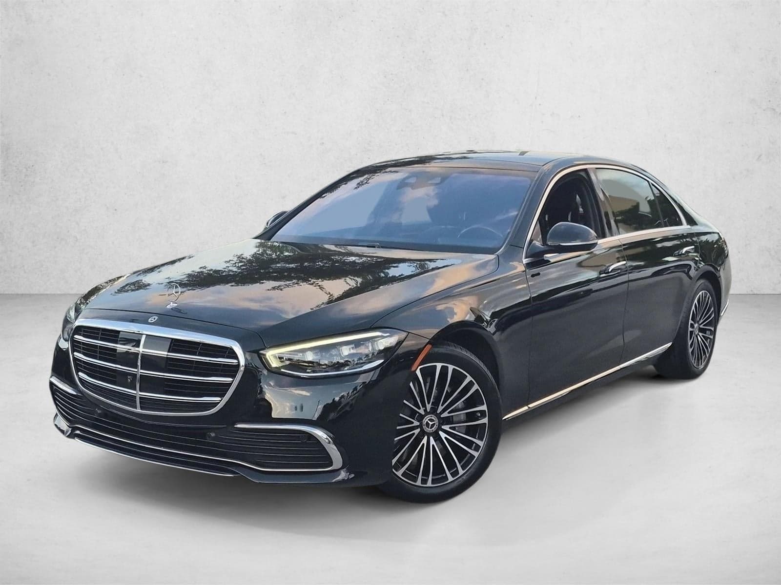 2024 Mercedes-Benz S-Class Base — photo 1 of 26