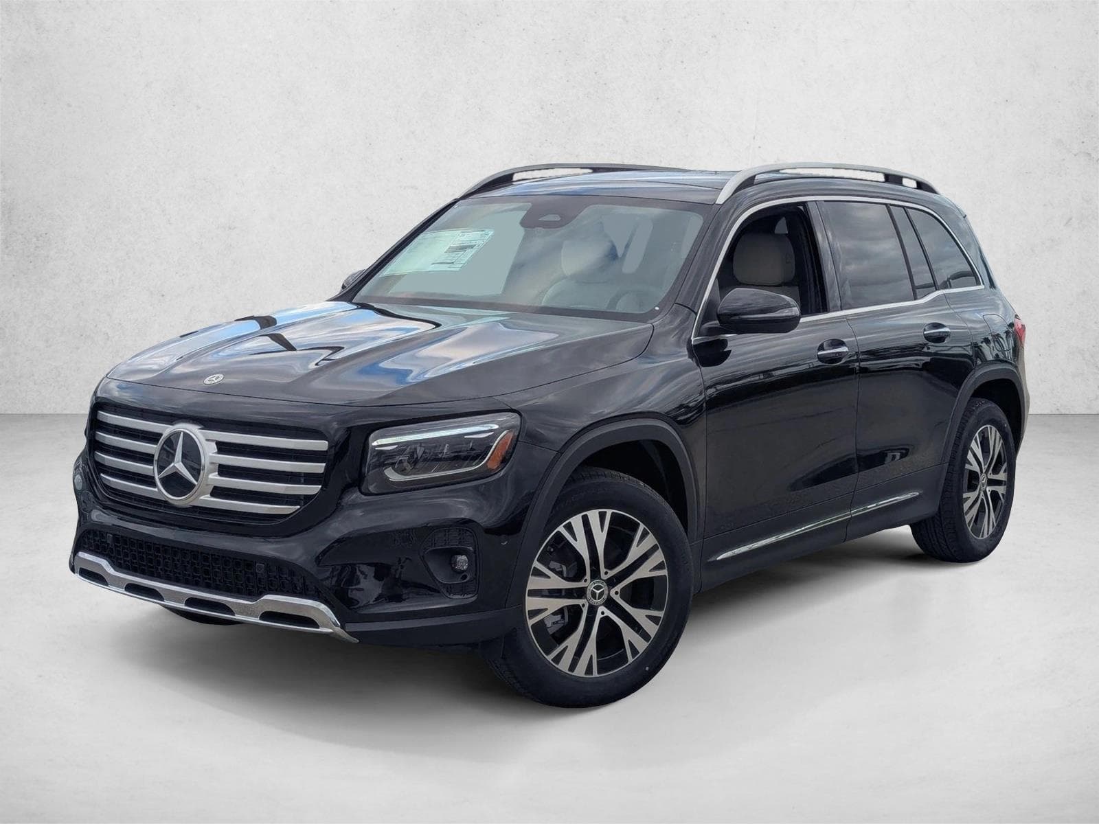 2026 Mercedes-Benz GLB Base — photo 1 of 16