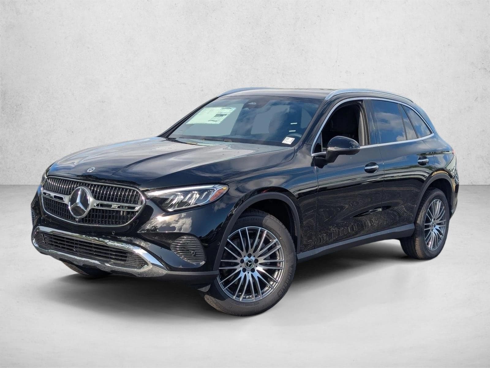 2026 Mercedes-Benz GLC Base — photo 1 of 16
