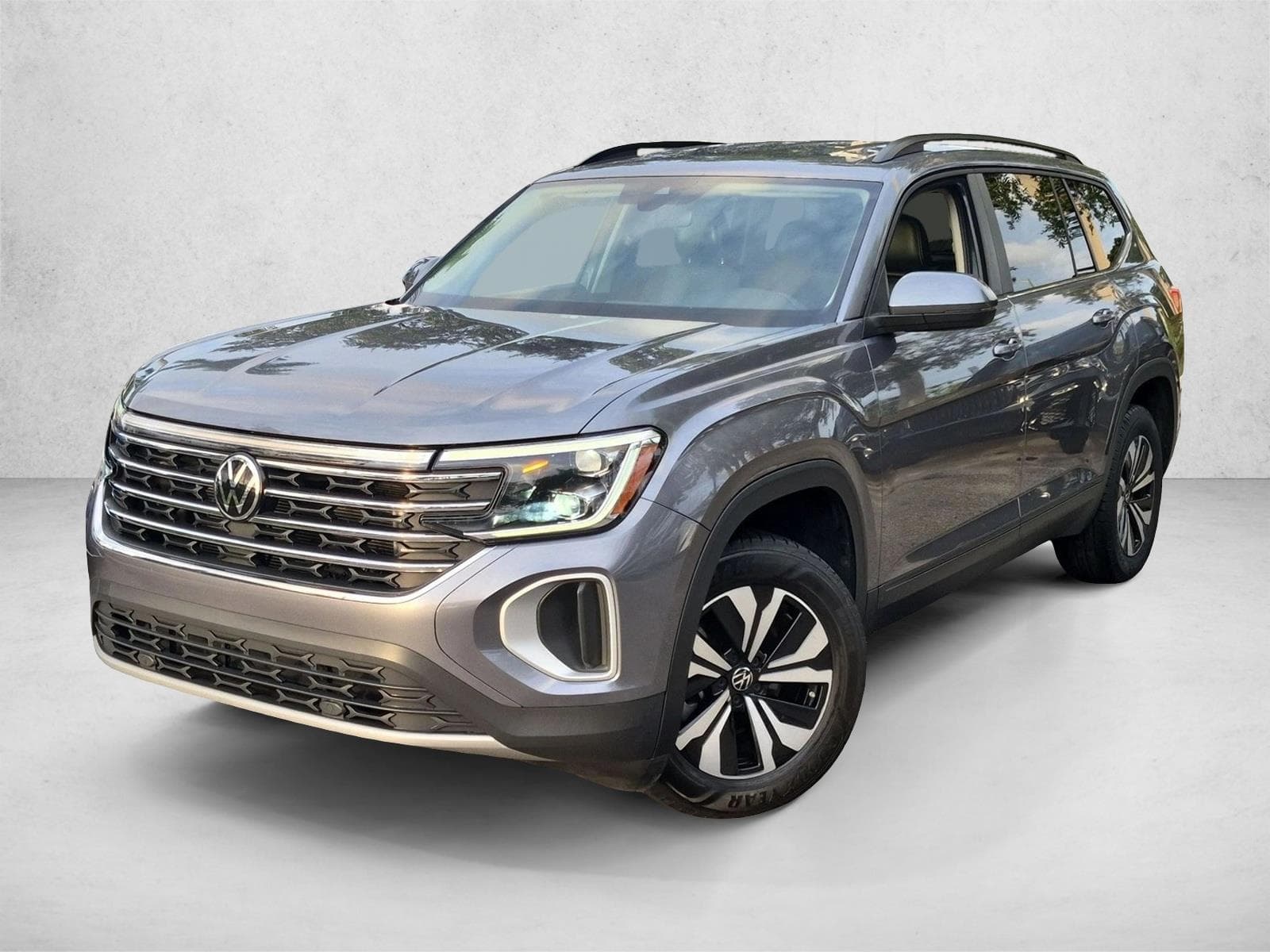 2024 Volkswagen Atlas 2.0T SE — photo 1 of 25