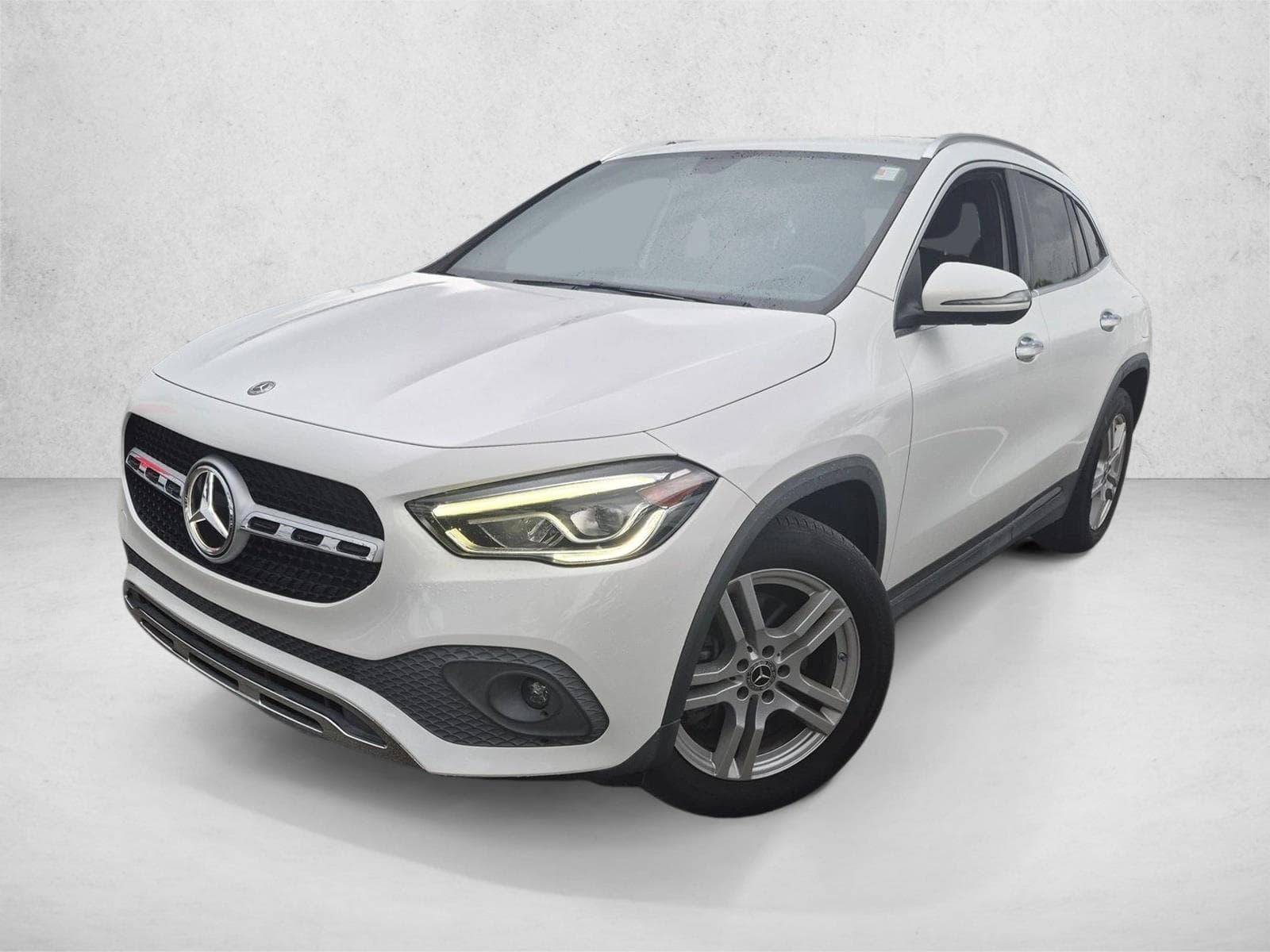 2021 Mercedes-Benz GLA Base — photo 1 of 16