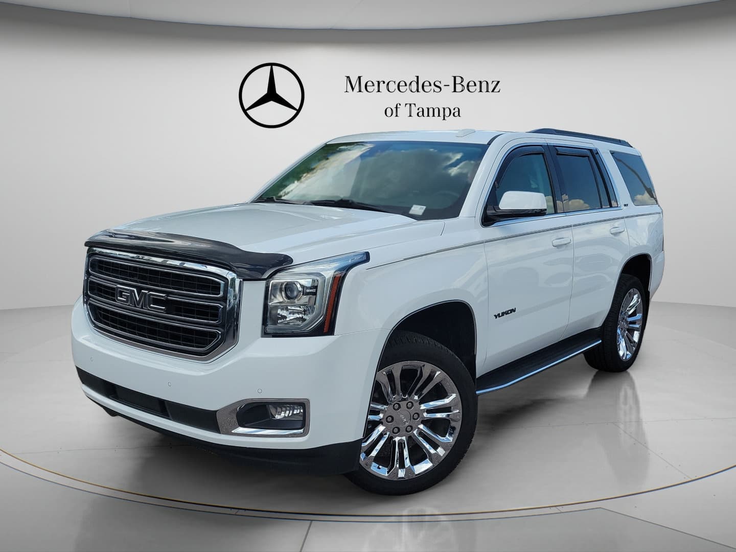 2020 GMC Yukon SLT — photo 1 of 34