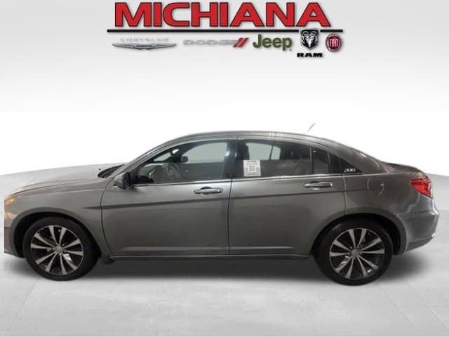 2013 Chrysler 200 Limited — photo 1 of 24