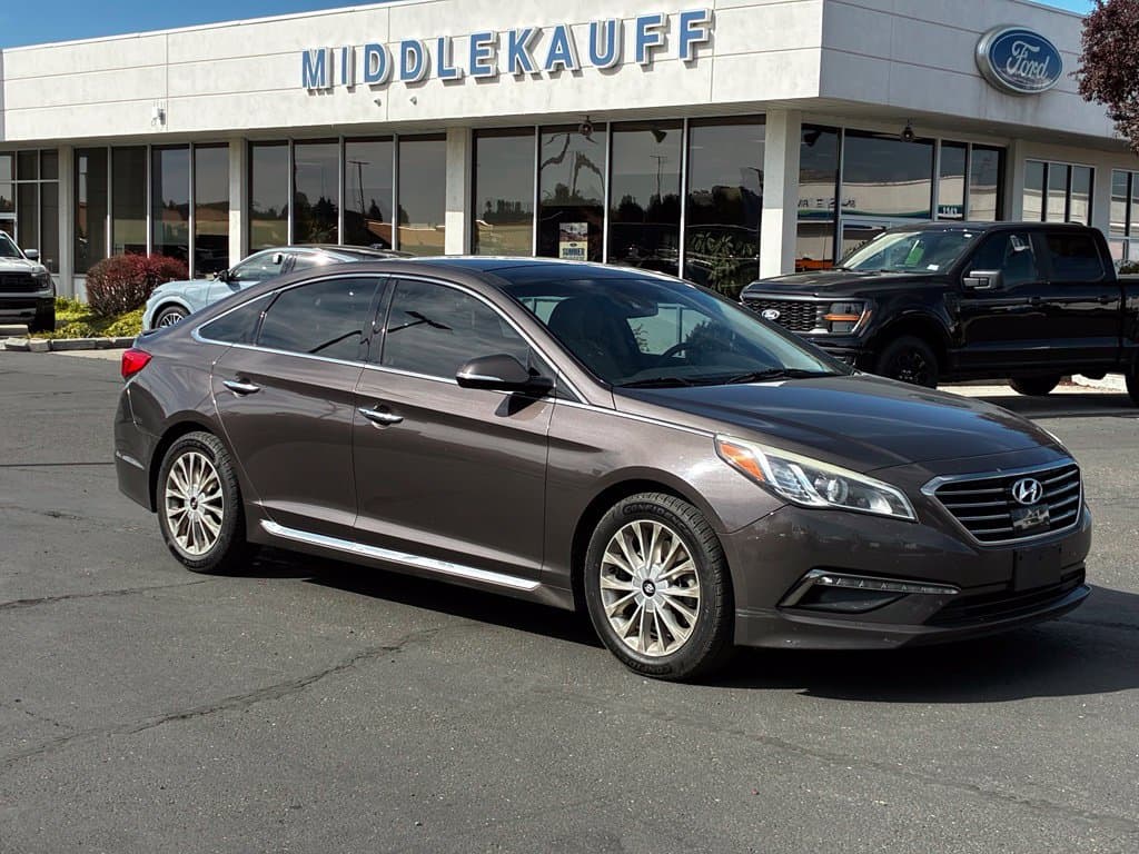 2015 Hyundai Sonata 2.4L Limited — photo 1 of 10