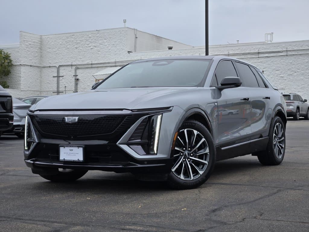 2024 Cadillac LYRIQ Sport — photo 1 of 20