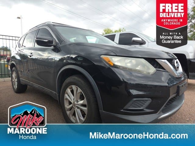 2014 Nissan Rogue SV — photo 1 of 12
