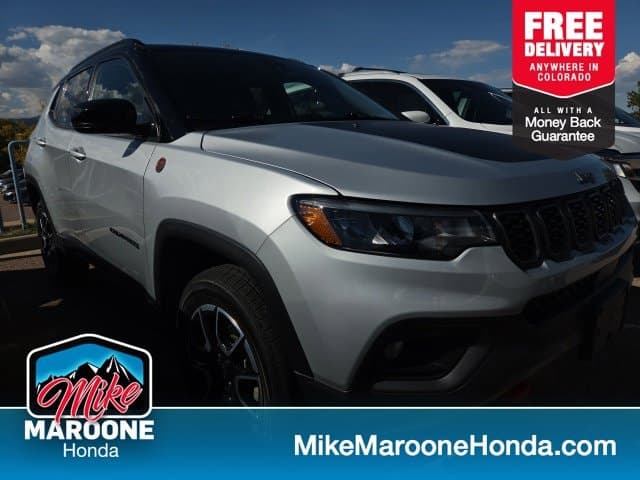 2024 Jeep Compass Trailhawk — photo 1 of 18