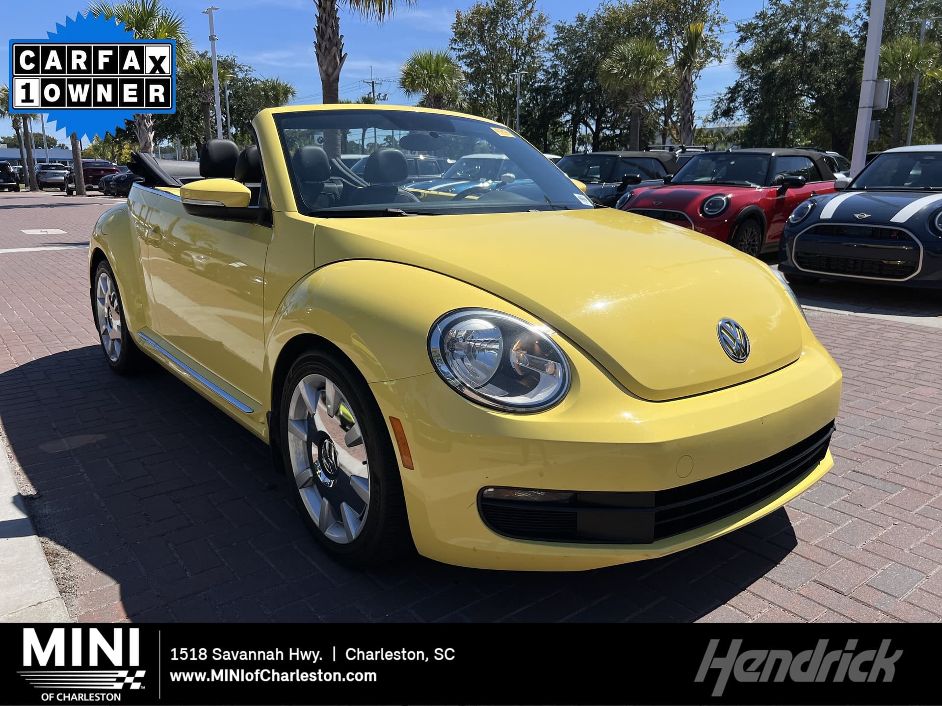 2013 Volkswagen Beetle Convertible 2.5L 70s Edition — photo 1 of 37