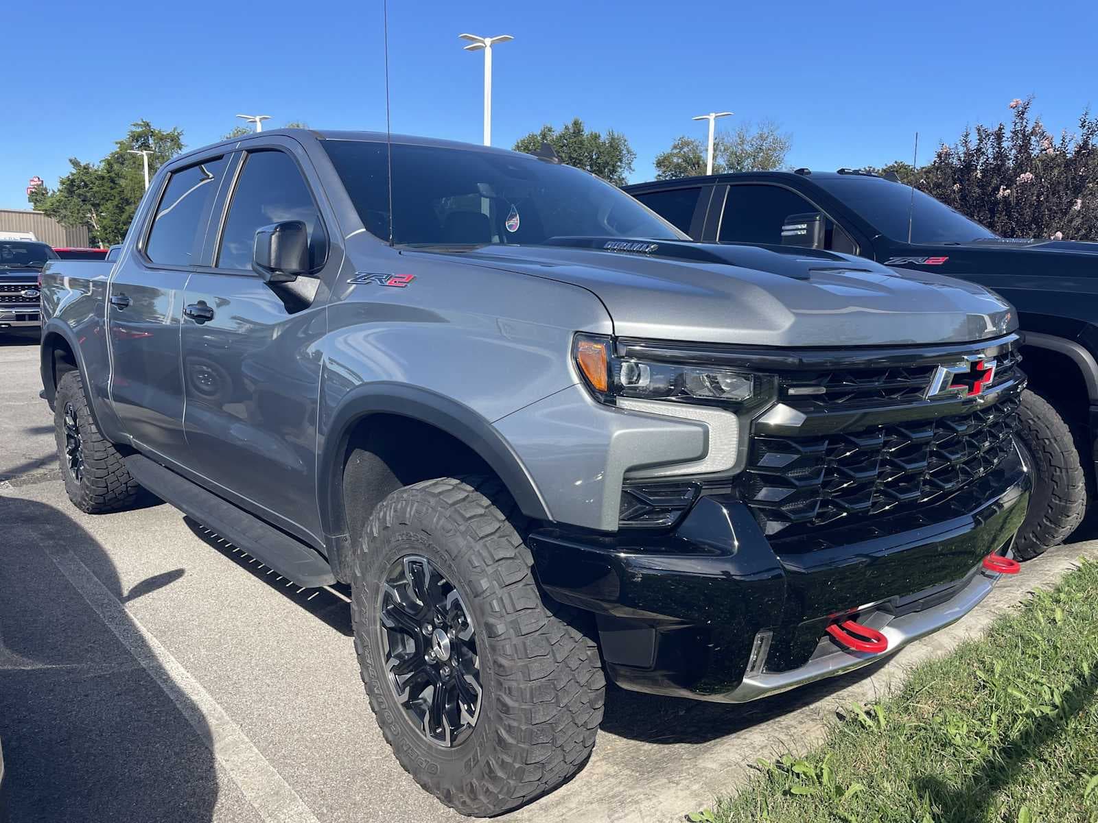 2024 Chevrolet Silverado 1500 ZR2 — photo 1 of 4