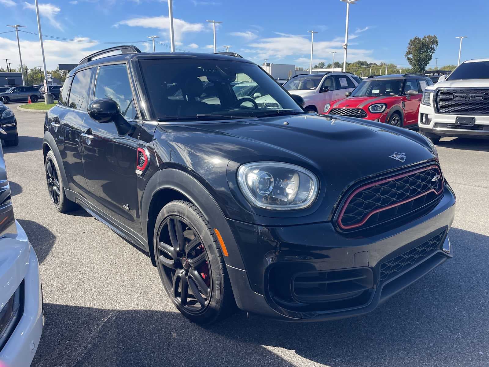 2019 Mini Countryman John Cooper Works — photo 1 of 4