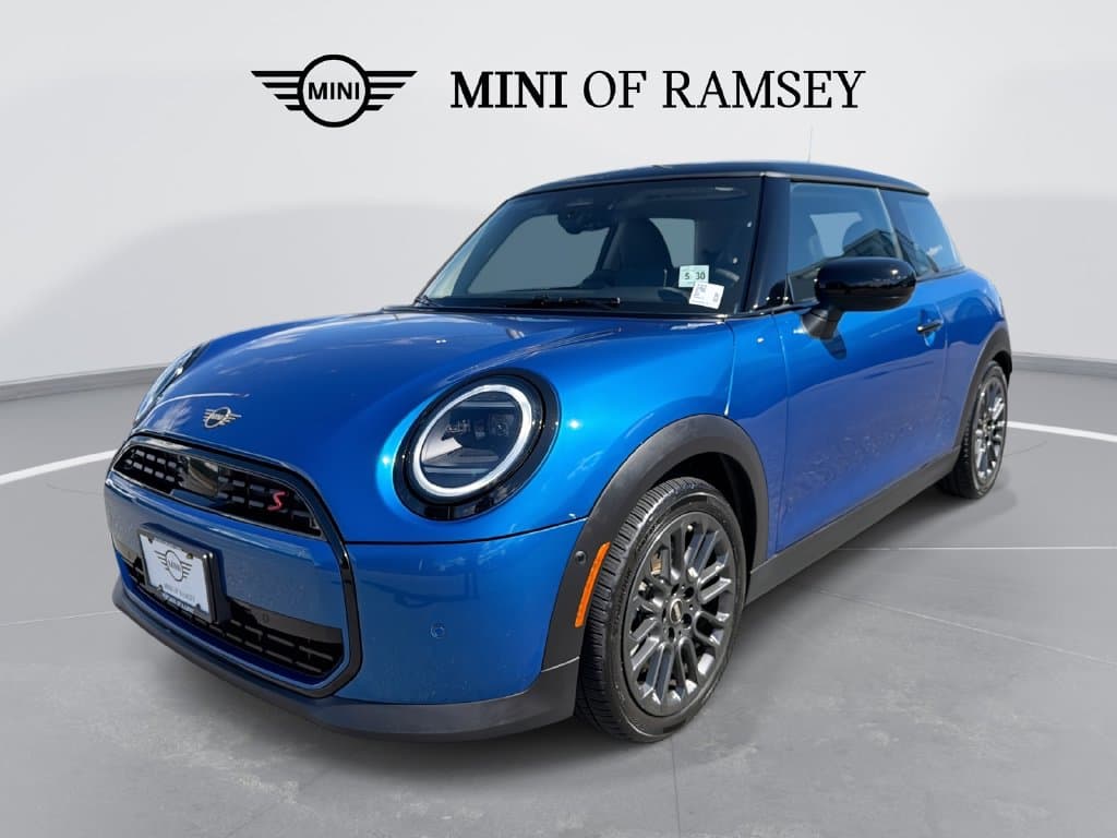 2025 Mini Hardtop 2 Door Cooper S — photo 1 of 30