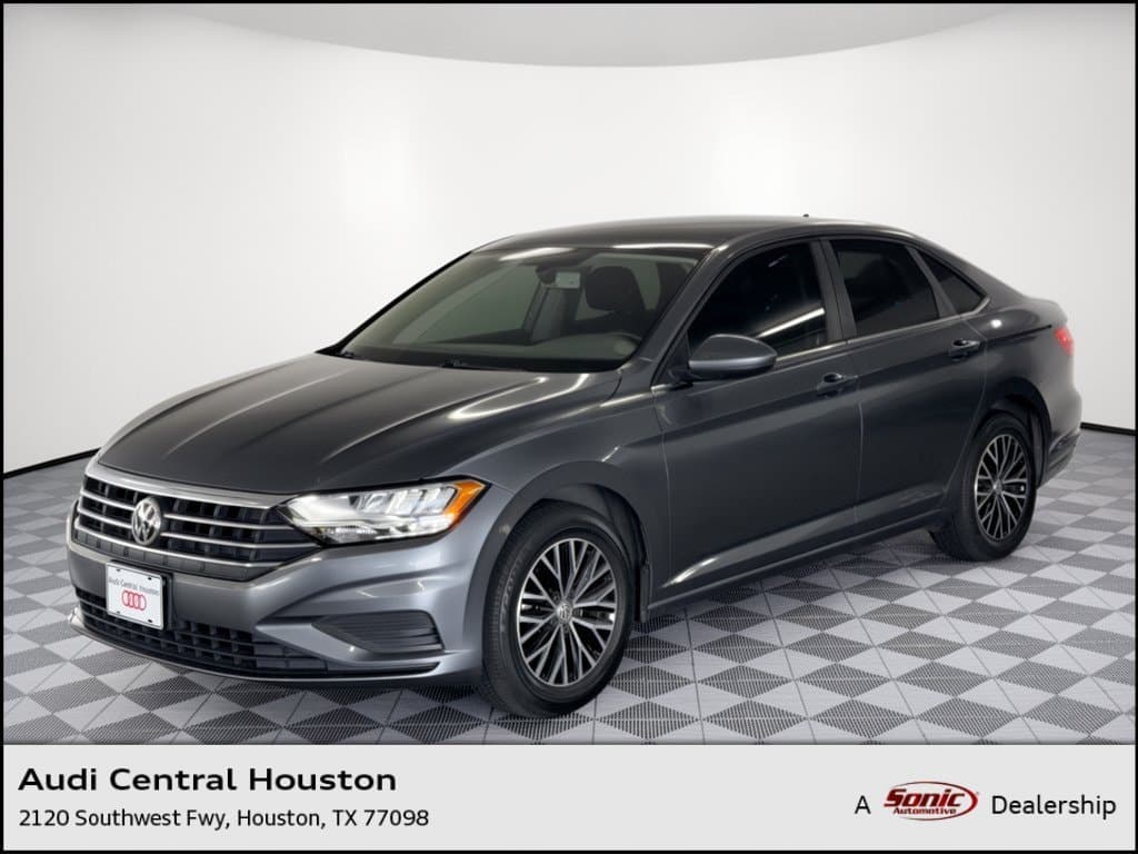 2019 Volkswagen Jetta S — photo 1 of 31