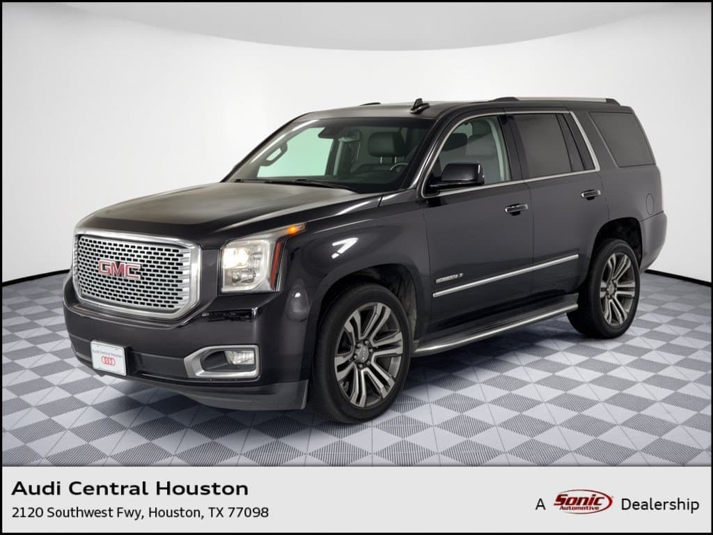 2017 GMC Yukon Denali — photo 1 of 31