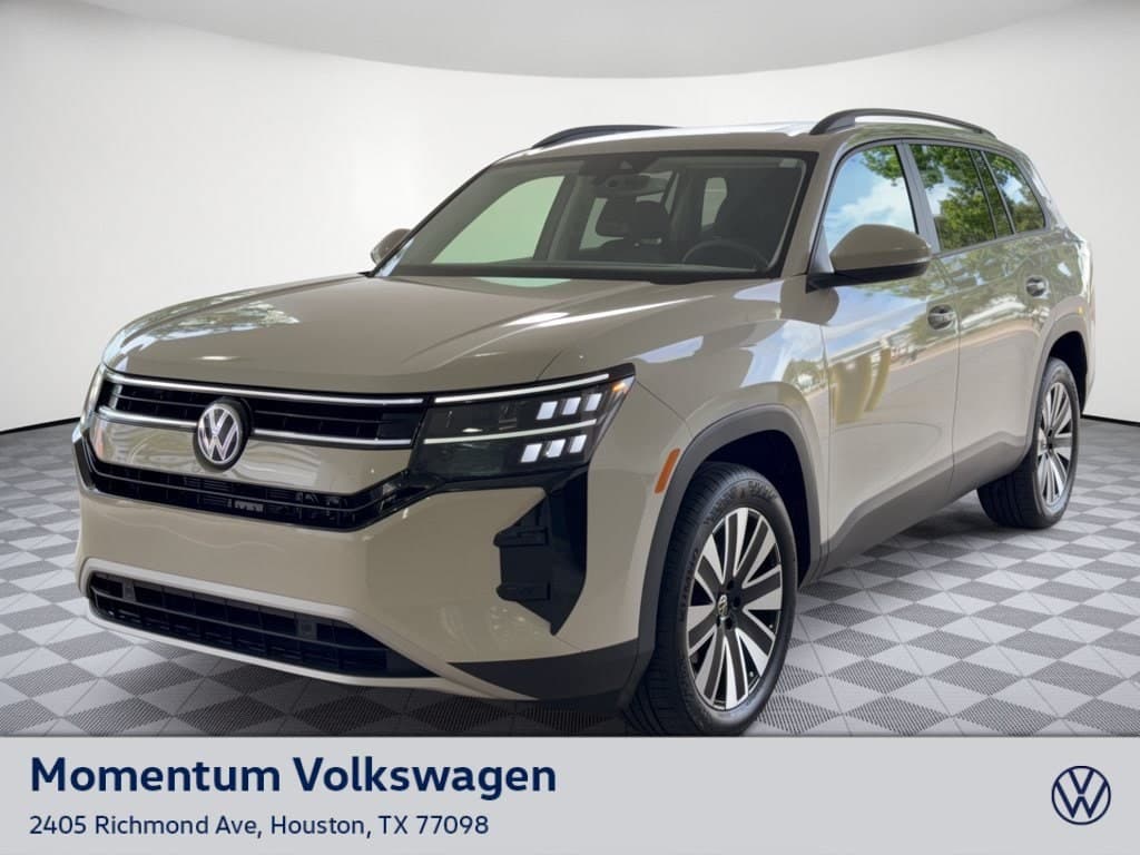 2027 Volkswagen Atlas SE w/Technology — photo 1 of 32