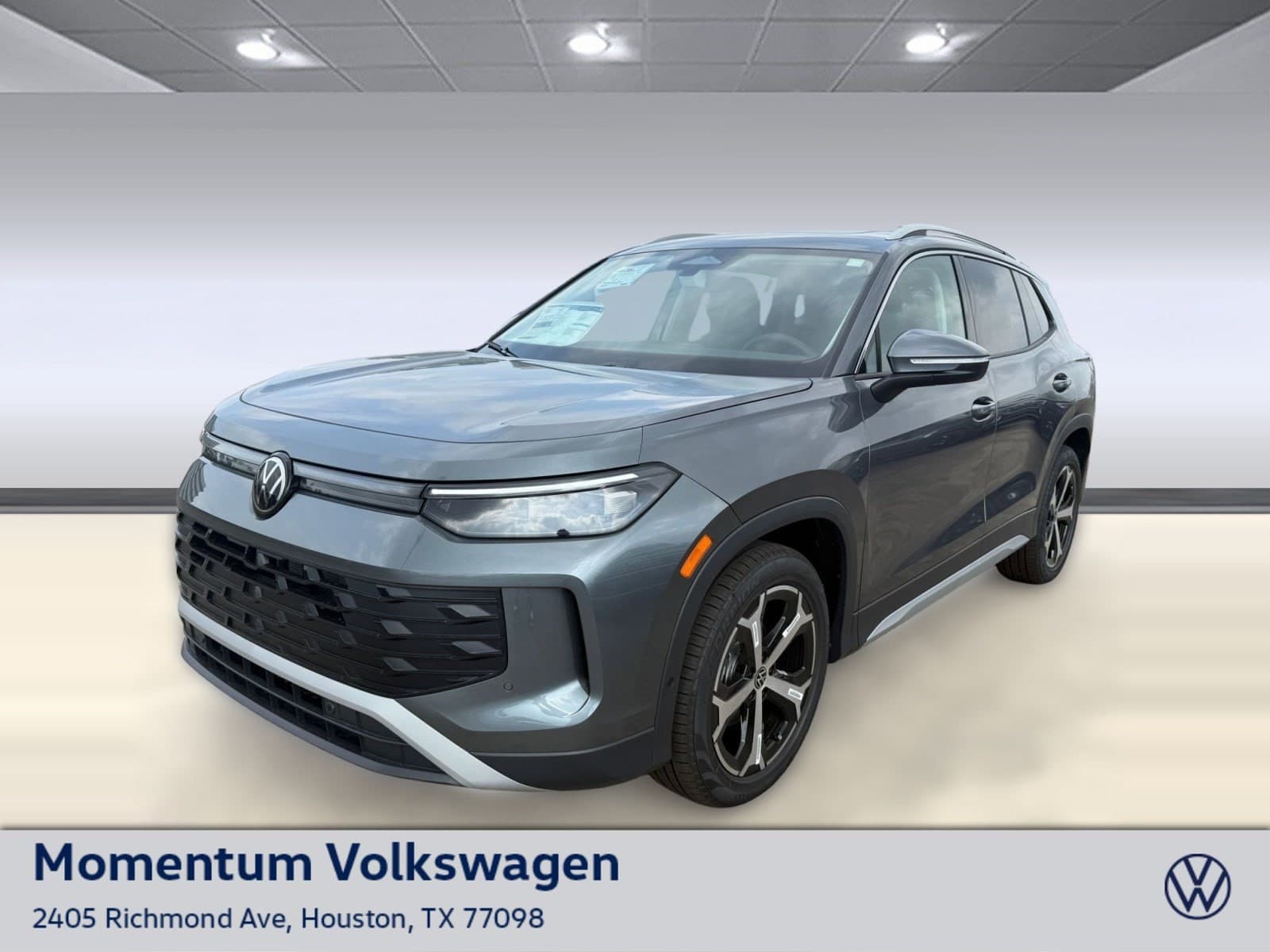 2026 Volkswagen Tiguan SE — photo 1 of 26