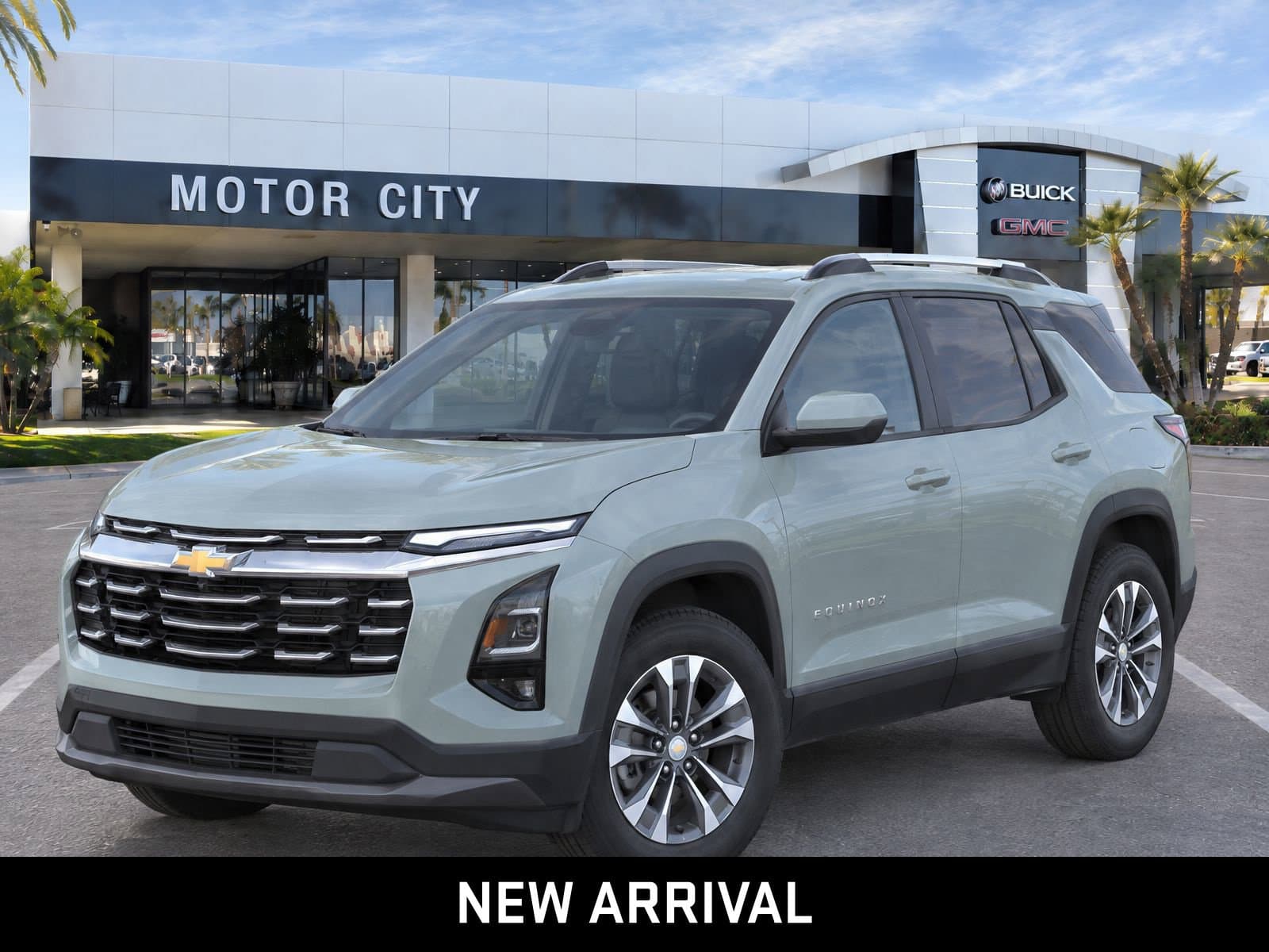 2025 Chevrolet Equinox FWD LT — photo 1 of 8