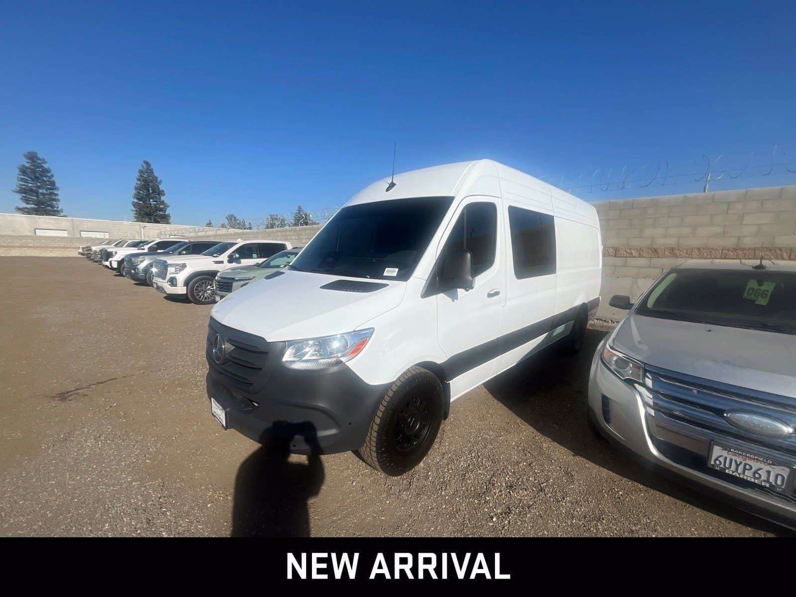 2025 Mercedes-Benz Sprinter Cargo Van Base — photo 1 of 9