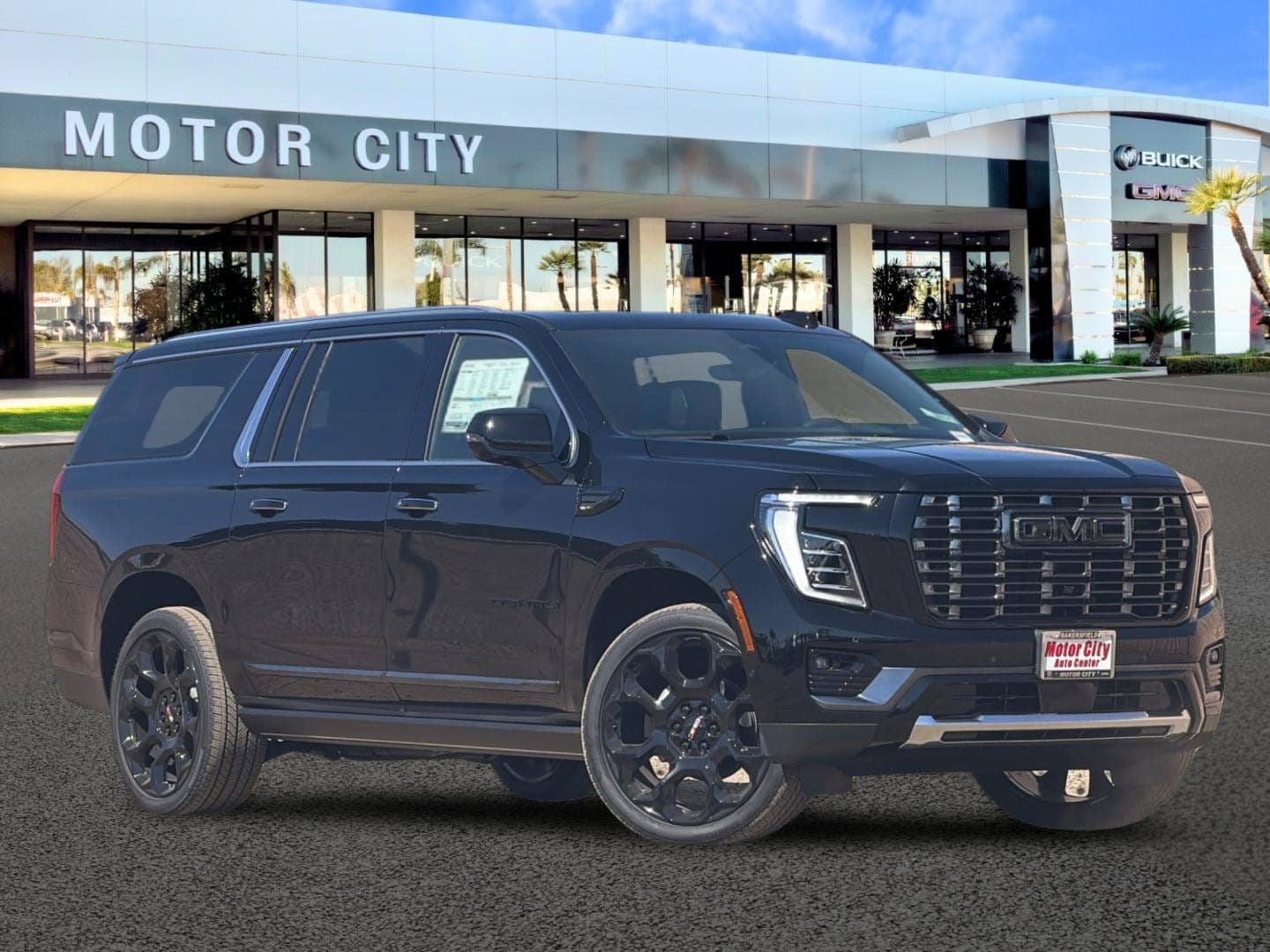 2026 GMC Yukon XL Denali Ultimate — photo 1 of 36