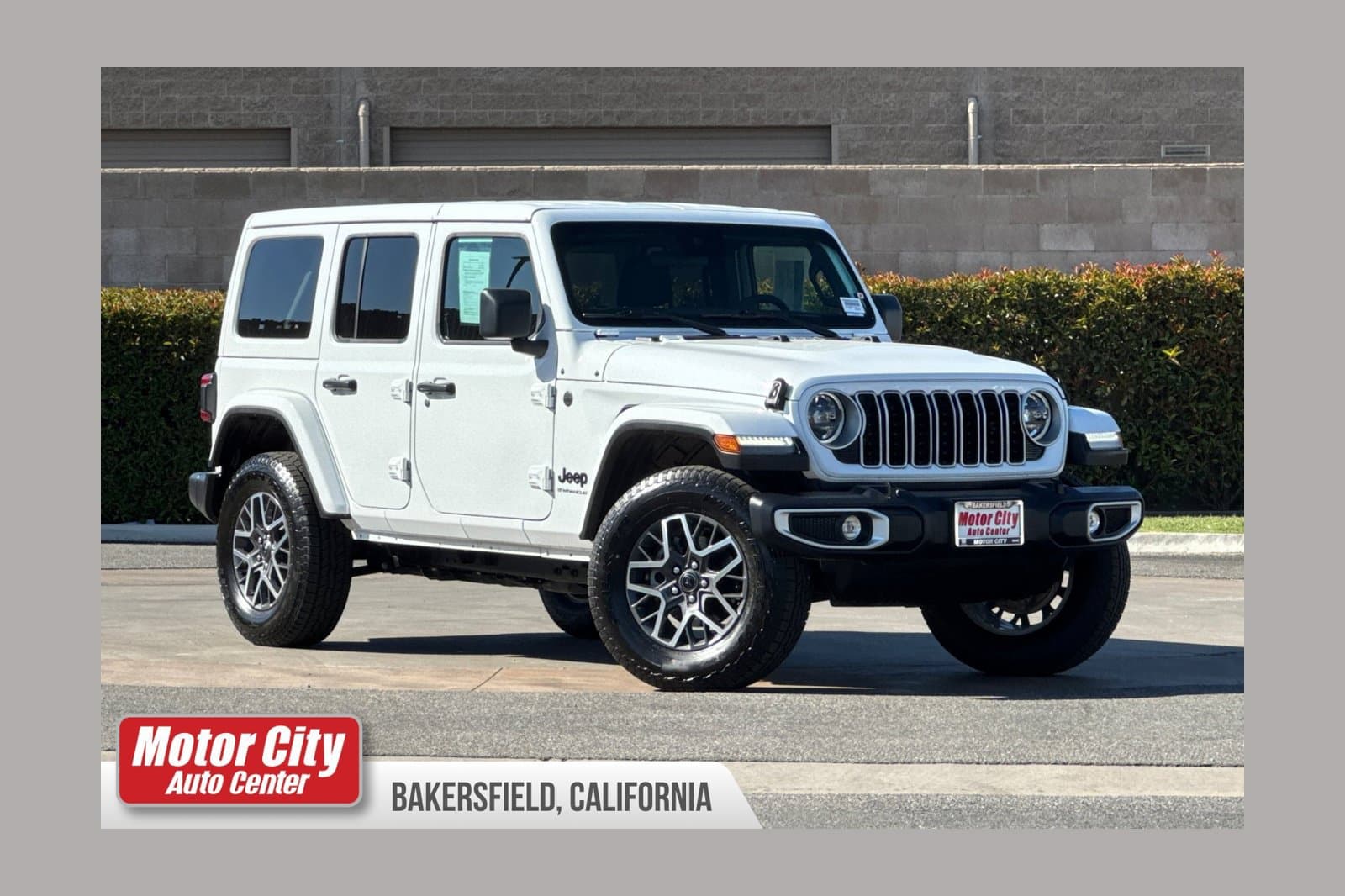 2025 Jeep Wrangler Base — photo 1 of 30