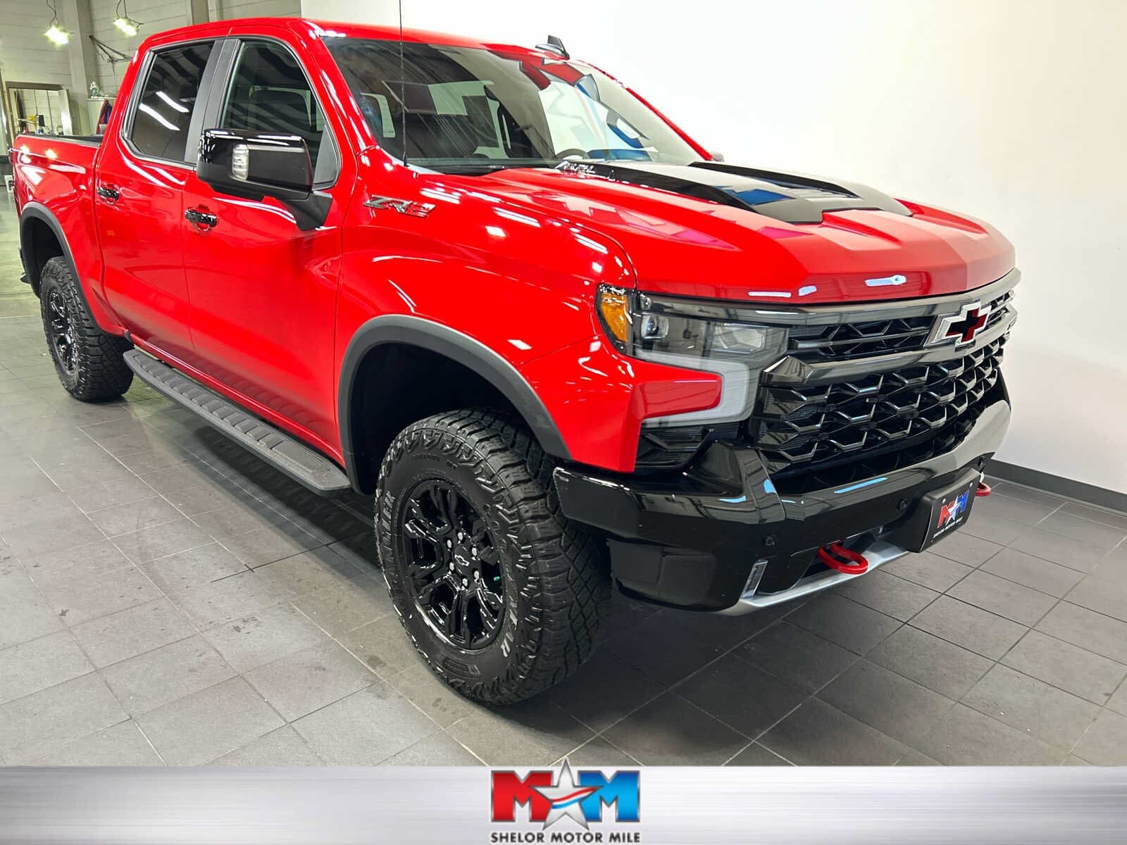 2026 Chevrolet Silverado 1500 ZR2 — photo 1 of 12