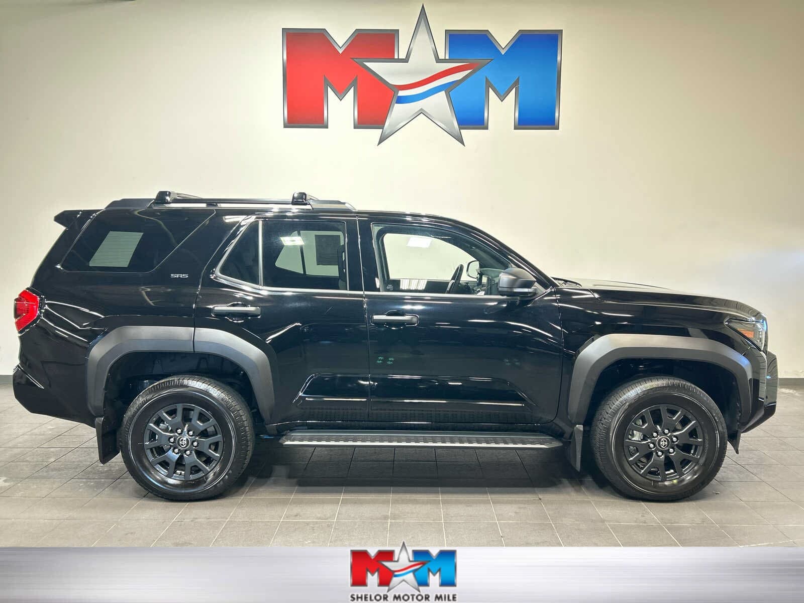 2026 Toyota 4Runner SR5 — photo 1 of 30