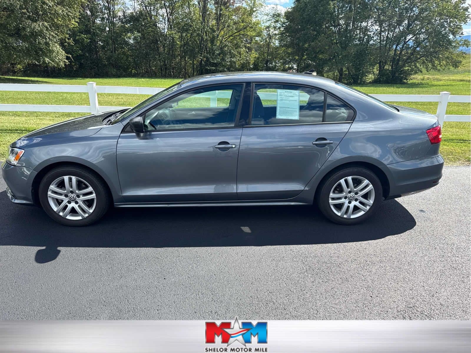 2015 Volkswagen Jetta Sedan 2.0L S — photo 1 of 9