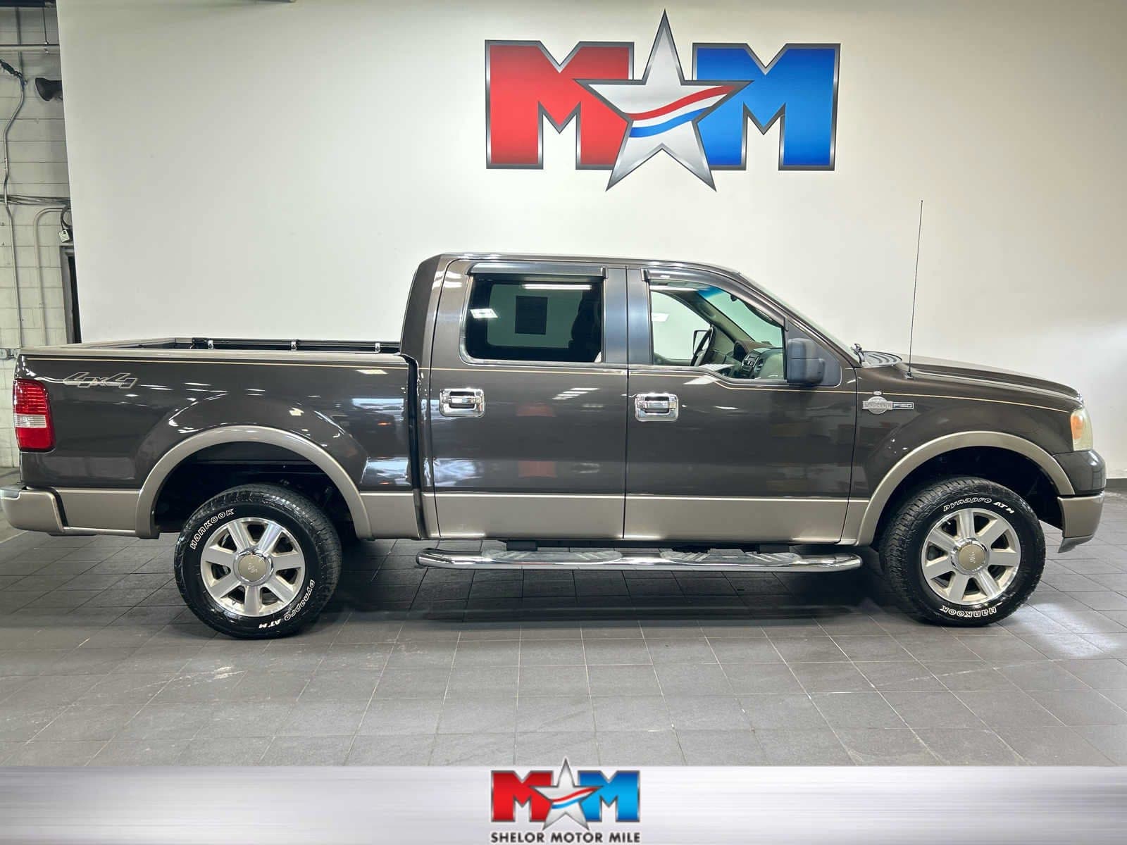 2005 Ford F-150 King Ranch — photo 1 of 30