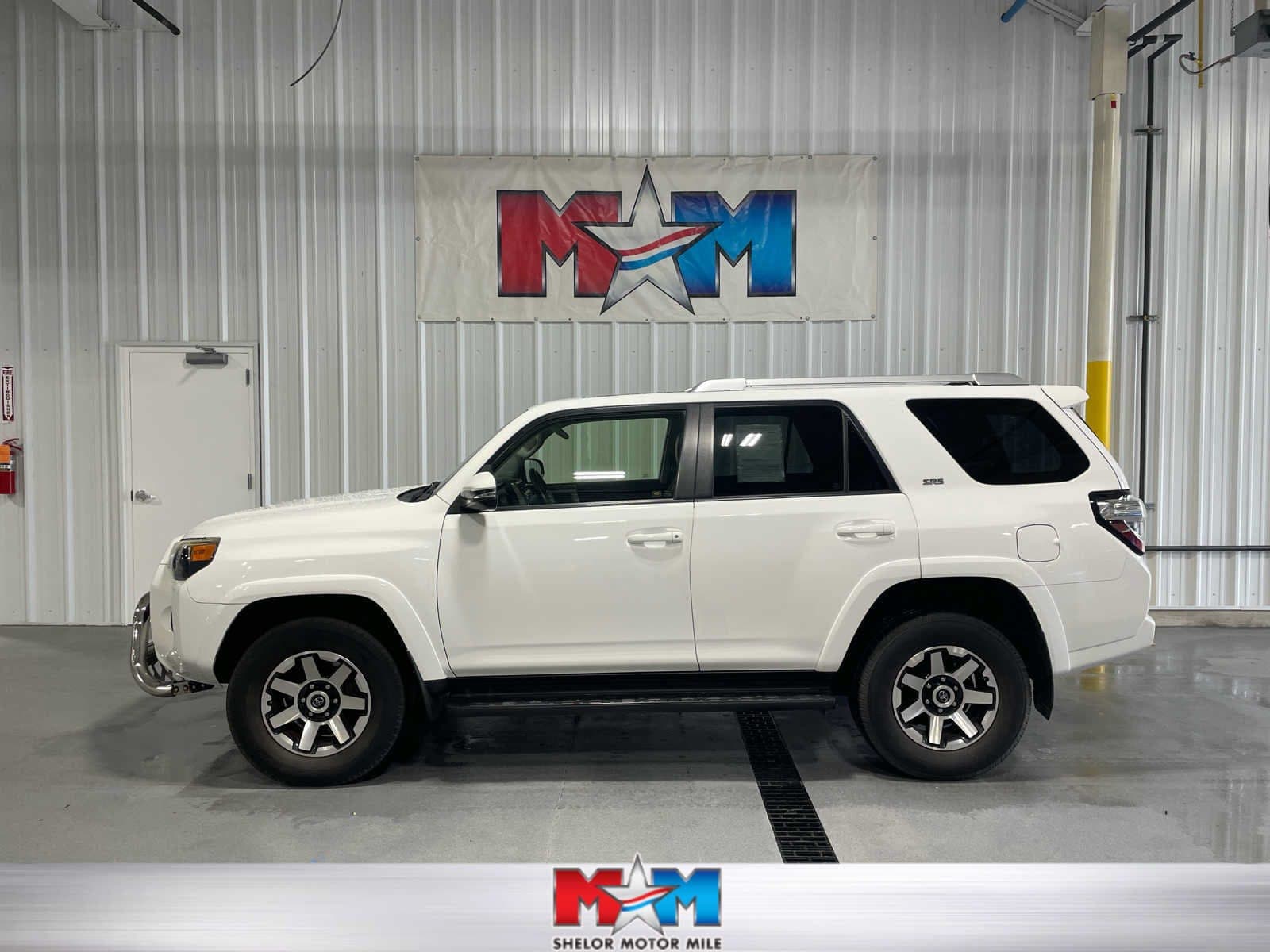 2014 Toyota 4Runner SR5 Premium — photo 1 of 8
