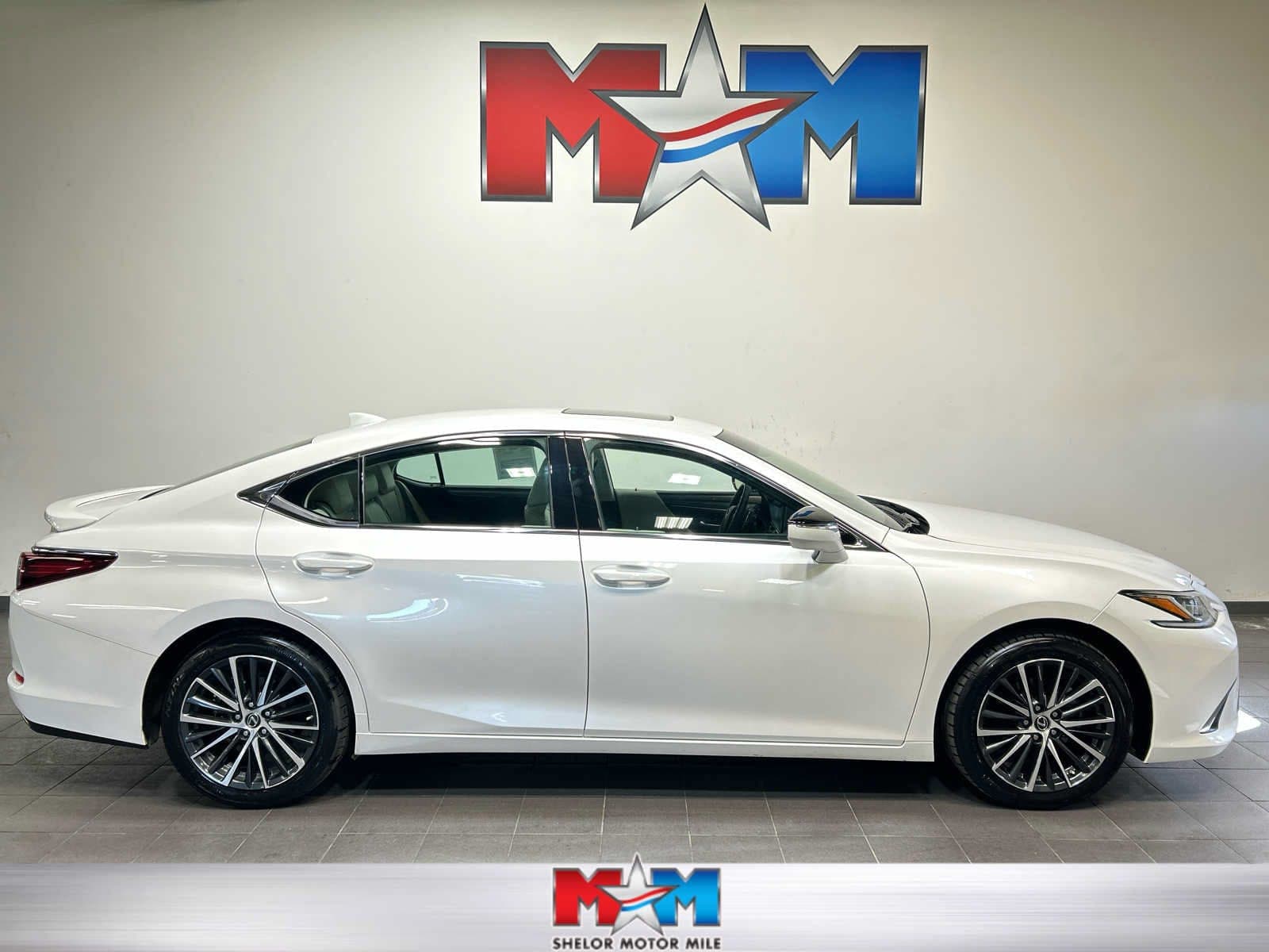 2025 Lexus ES ES 350 — photo 1 of 30