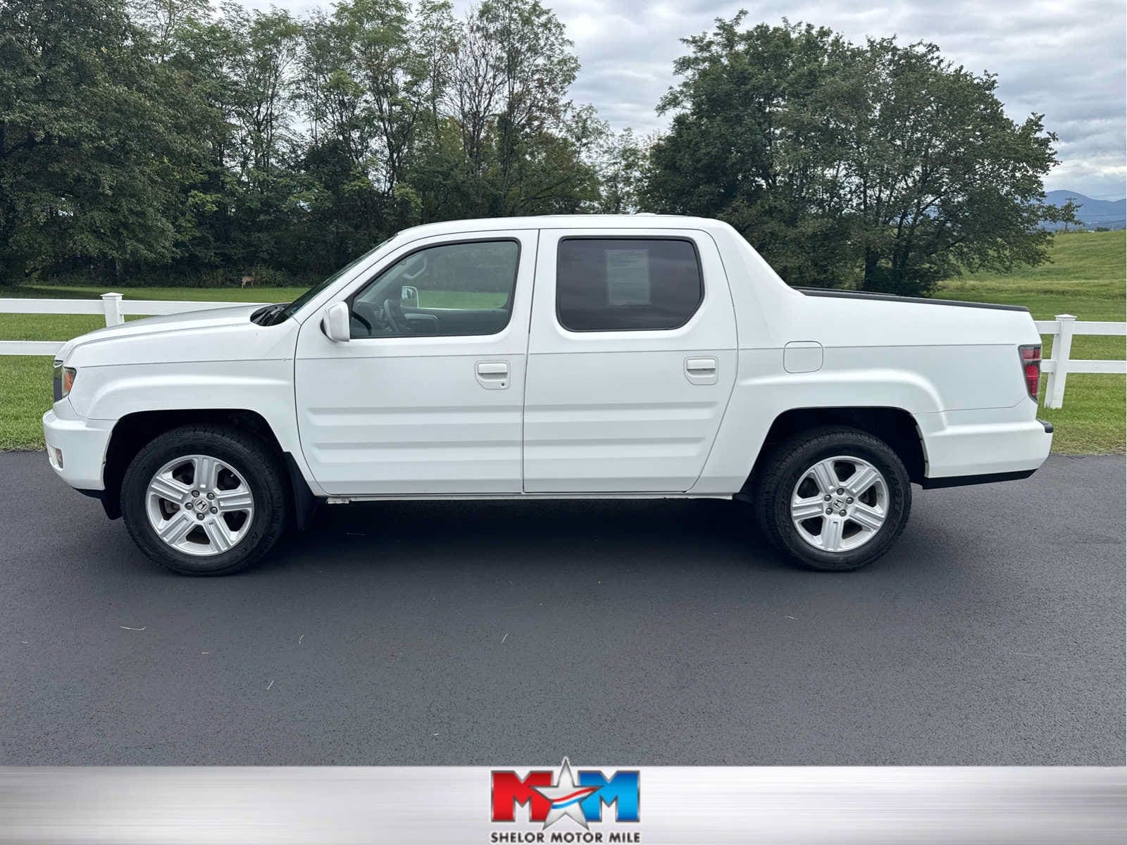 2014 Honda Ridgeline RTL — photo 1 of 12
