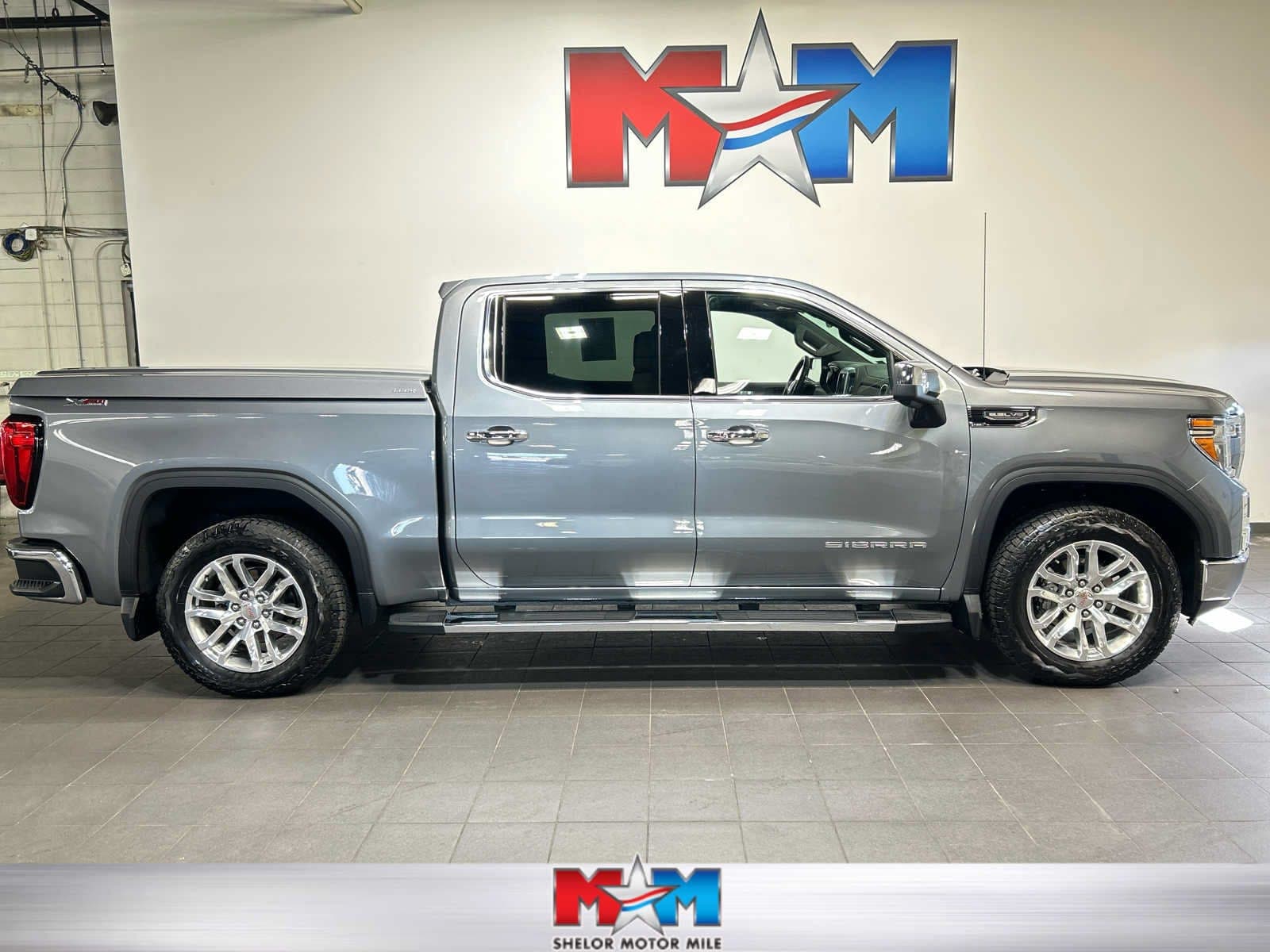 2021 GMC Sierra 1500 SLT — photo 1 of 30
