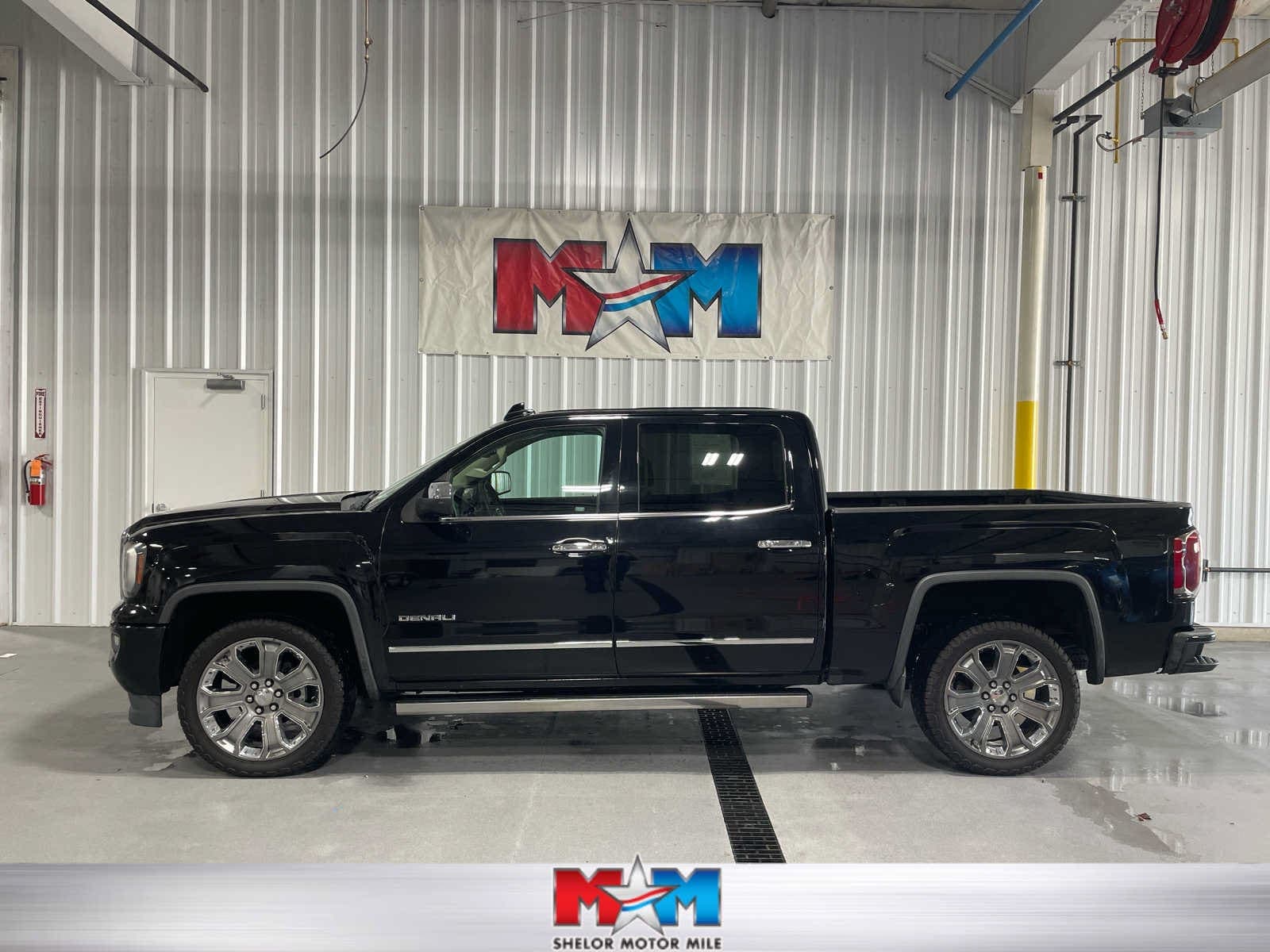 2016 GMC Sierra 1500 Denali — photo 1 of 8