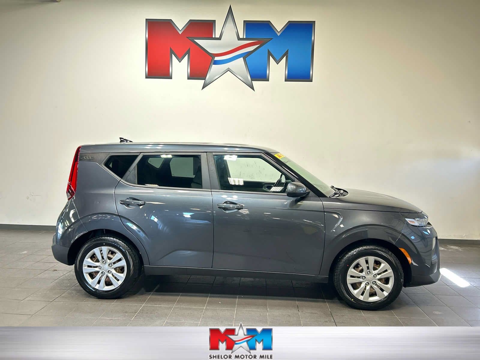 2020 Kia Soul LX — photo 1 of 10