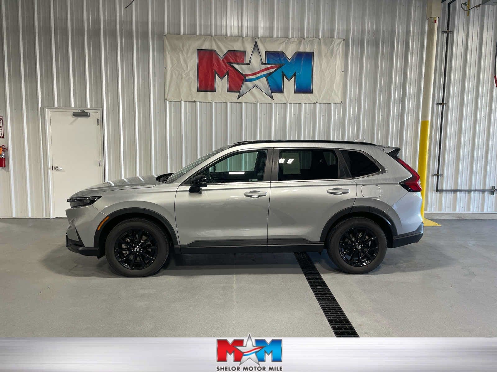 2025 Honda CR-V Hybrid Sport-L — photo 1 of 8