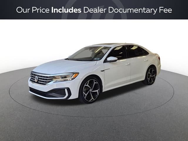 2020 Volkswagen Passat 2.0T R-Line — photo 1 of 26