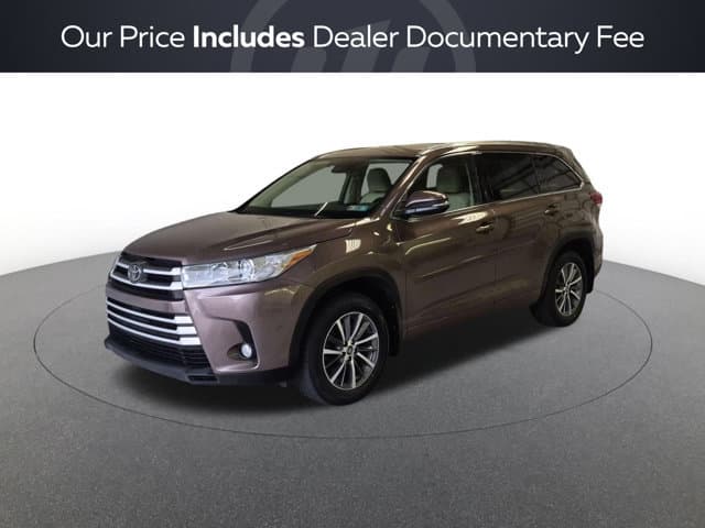 2018 Toyota Highlander XLE — photo 1 of 26