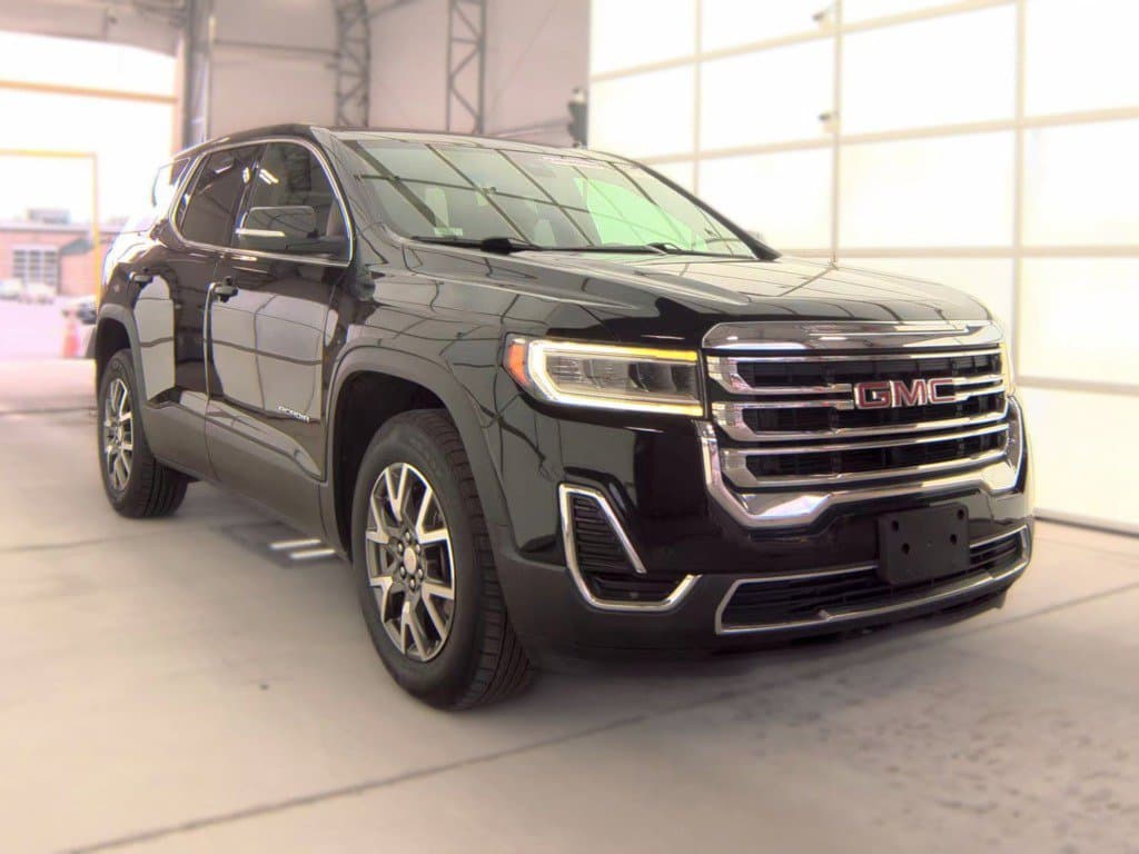 2022 GMC Acadia SLE — photo 1 of 13
