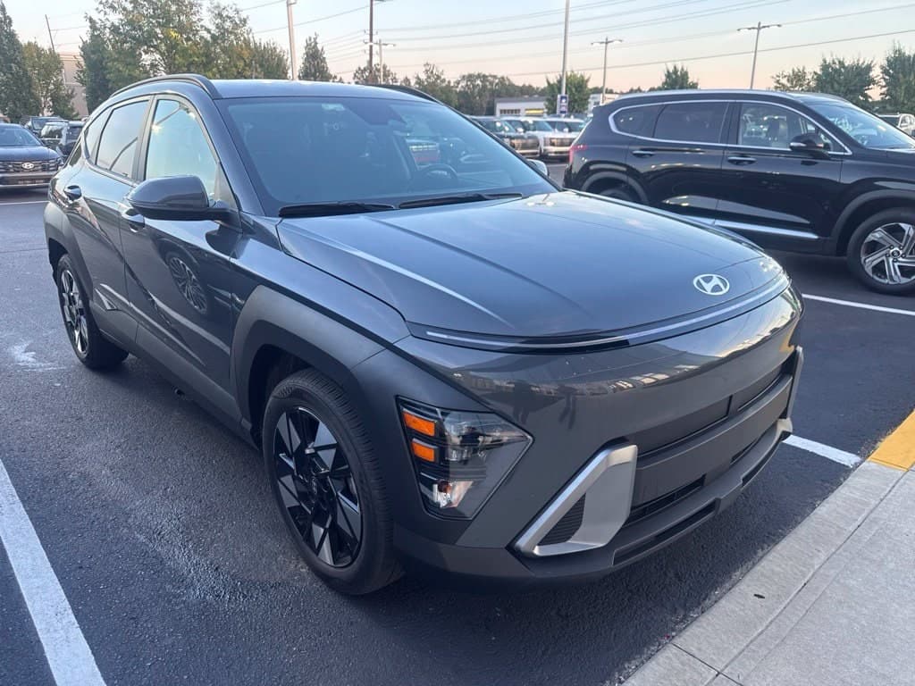 2025 Hyundai Kona SEL — photo 1 of 3